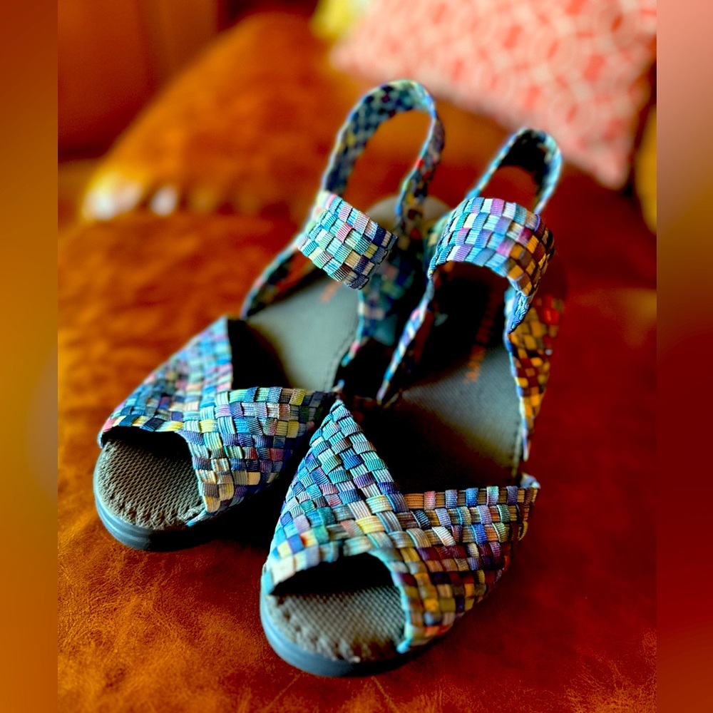 Bernie mev woven sandal